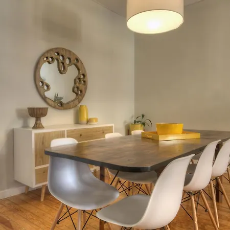アパート Angel's Duplex Terrace Five Bedrooms リスボン